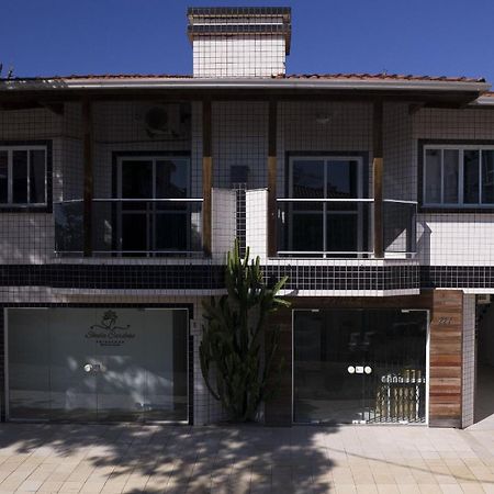 Residencial Adolfo - Mestre Naro Bombinhas Ngoại thất bức ảnh