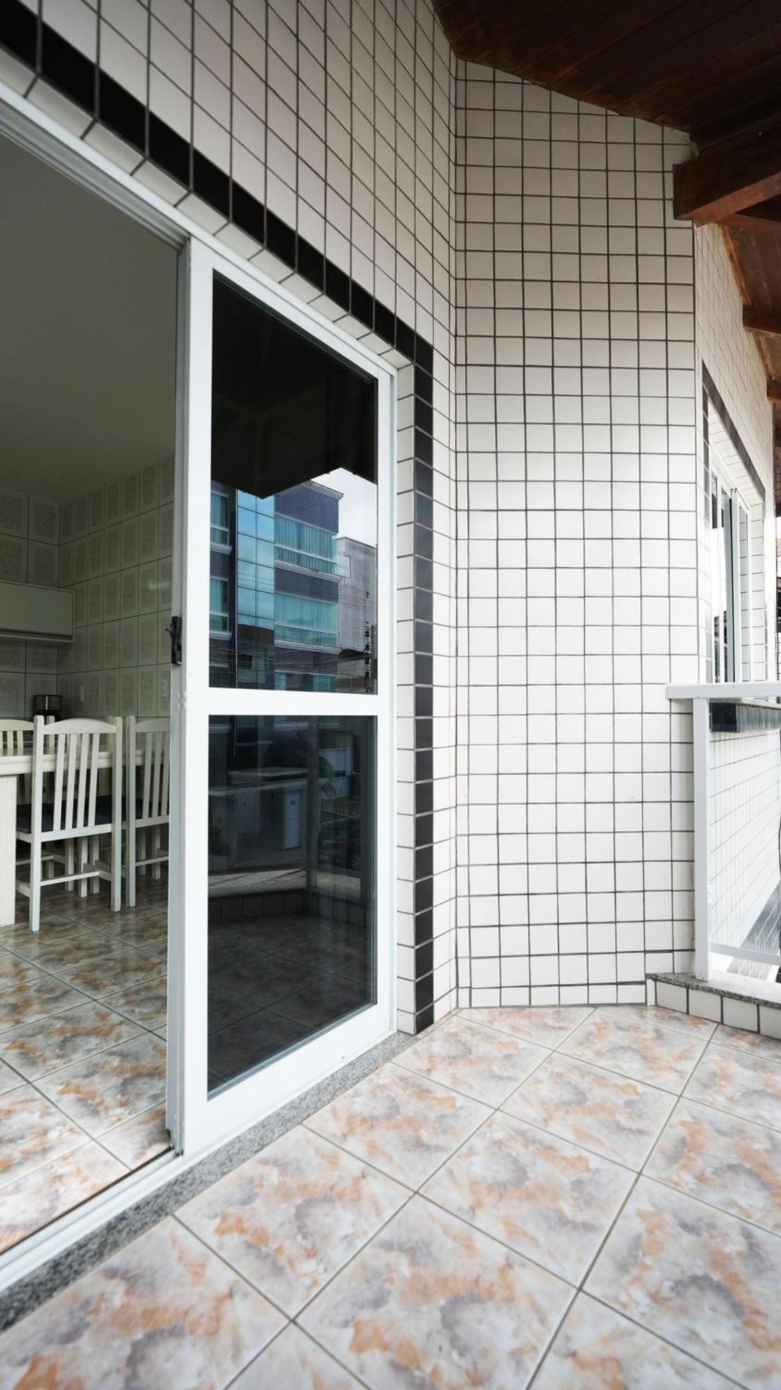 Residencial Adolfo - Mestre Naro Bombinhas Ngoại thất bức ảnh