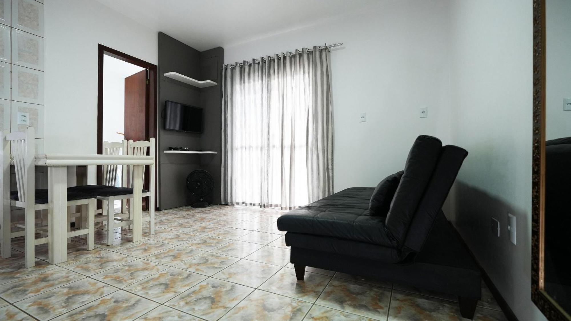 Residencial Adolfo - Mestre Naro Bombinhas Ngoại thất bức ảnh