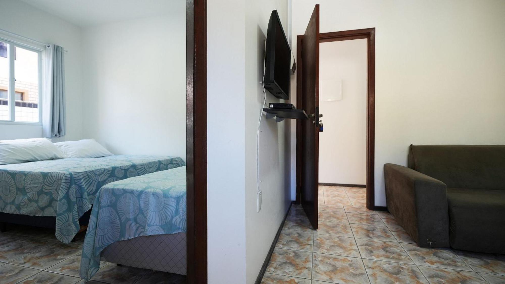 Residencial Adolfo - Mestre Naro Bombinhas Ngoại thất bức ảnh