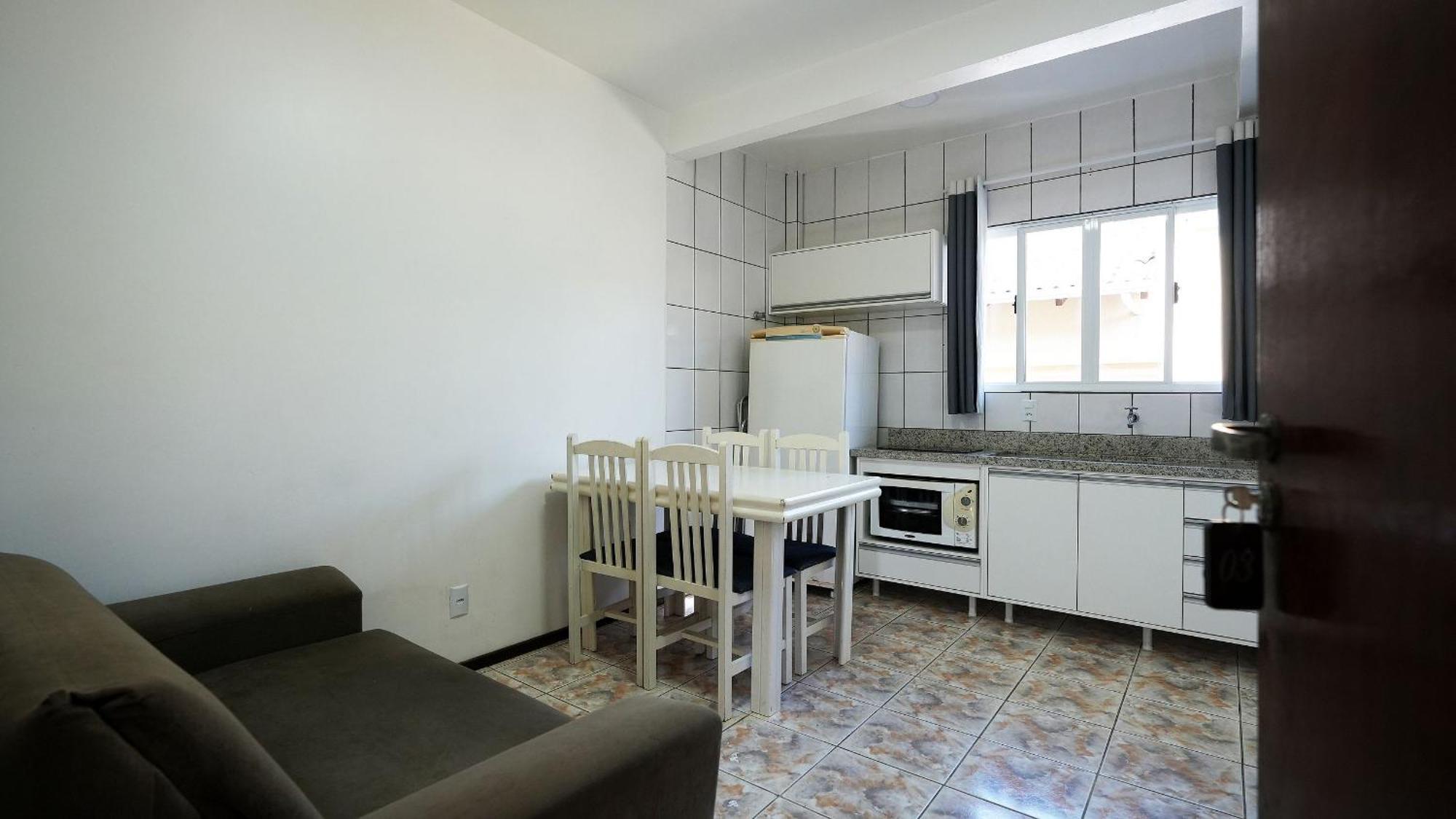 Residencial Adolfo - Mestre Naro Bombinhas Ngoại thất bức ảnh