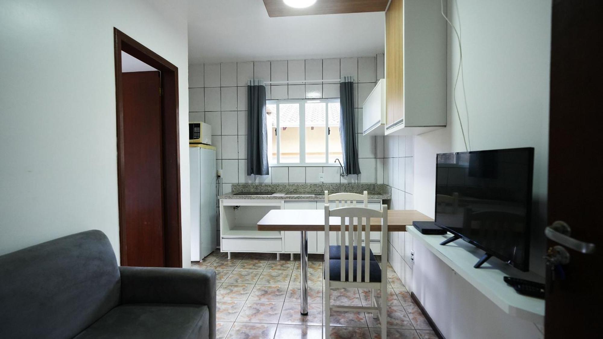 Residencial Adolfo - Mestre Naro Bombinhas Ngoại thất bức ảnh